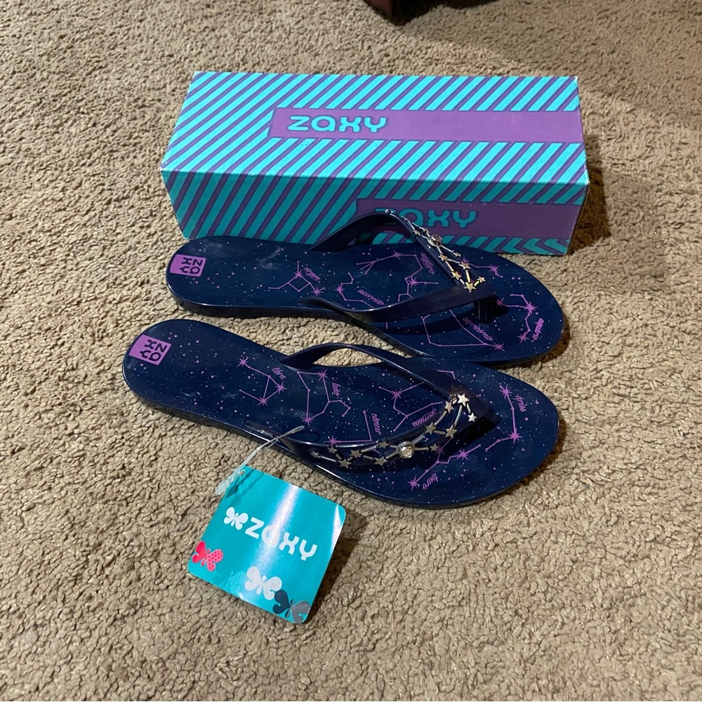 Zaxy Mystic Navy Glitter Women’s Flip Flop Sandal Size 9 Zodiac Stars In Box